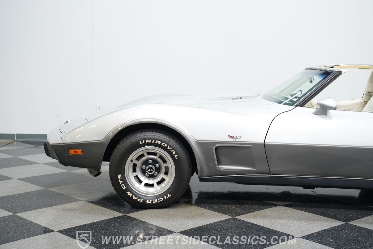 Chevrolet-Corvette-1978-Coupe-21