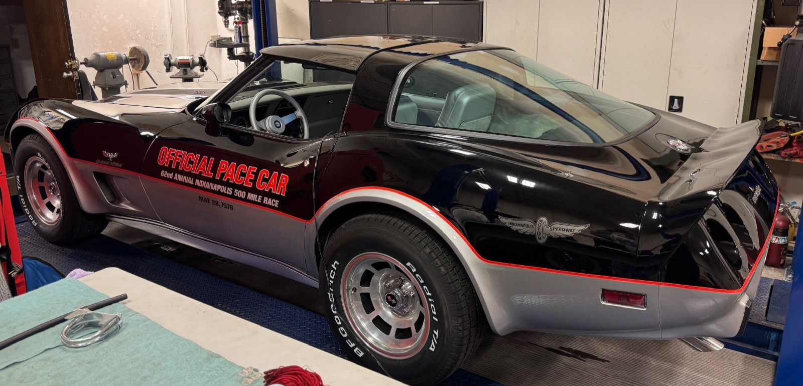 Chevrolet-Corvette-1978-Coupe-21