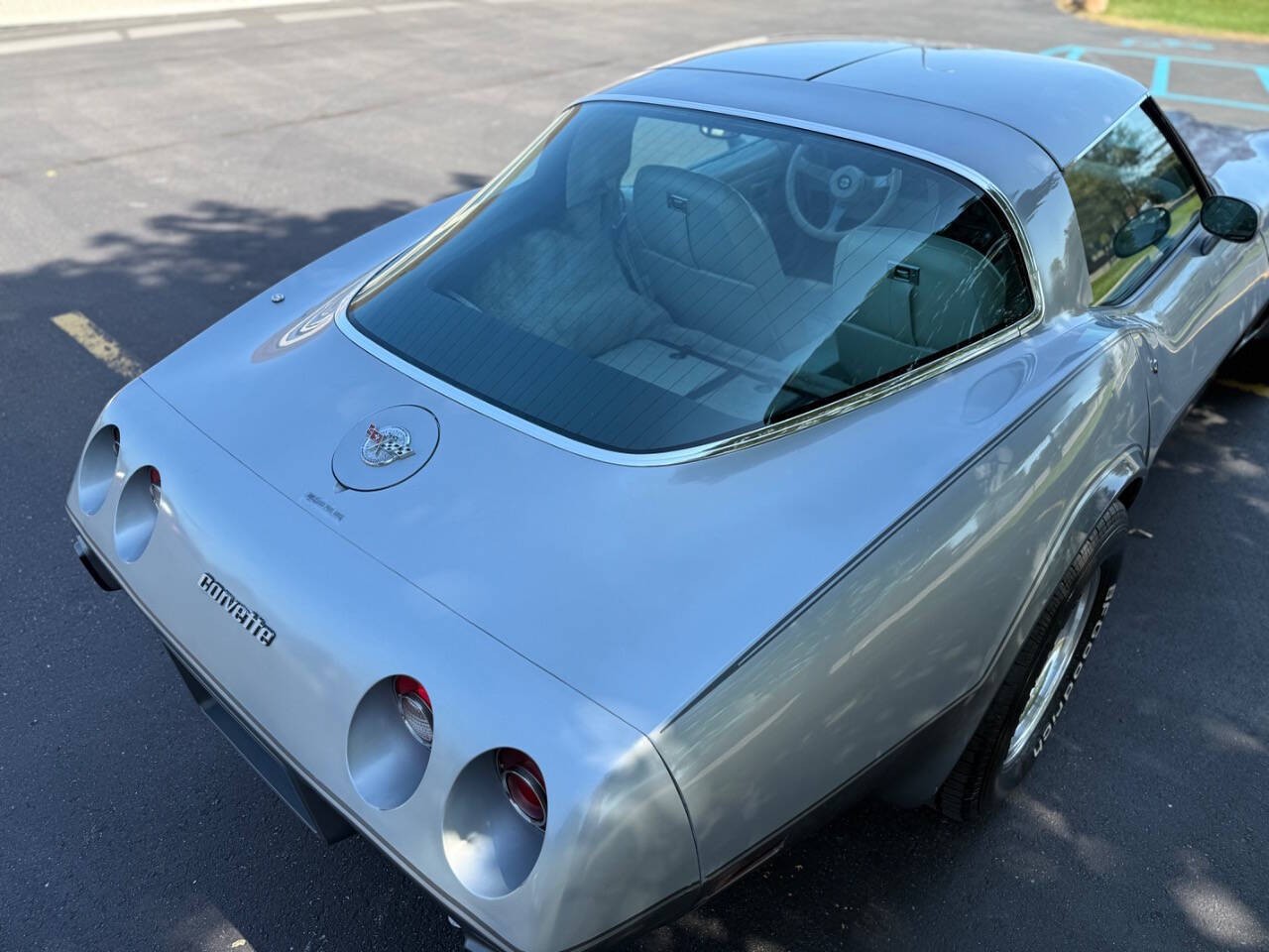 Chevrolet-Corvette-1978-Coupe-21