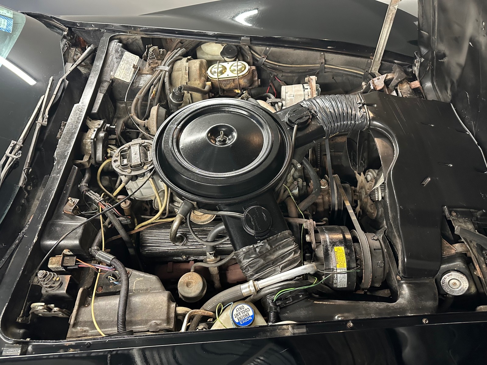 Chevrolet-Corvette-1978-Coupe-22