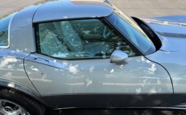 Chevrolet-Corvette-1978-Coupe-23