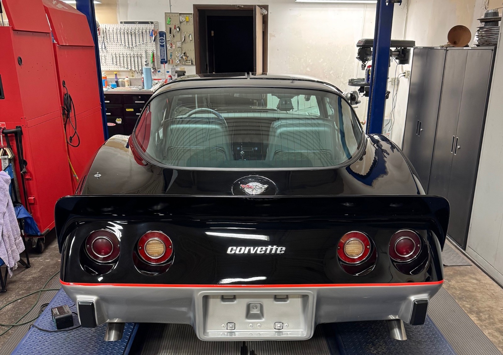 Chevrolet-Corvette-1978-Coupe-23