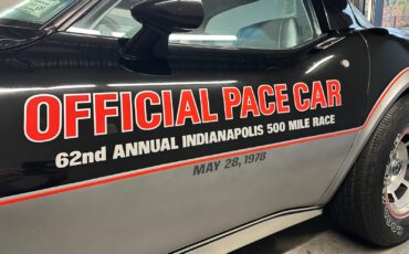 Chevrolet-Corvette-1978-Coupe-24