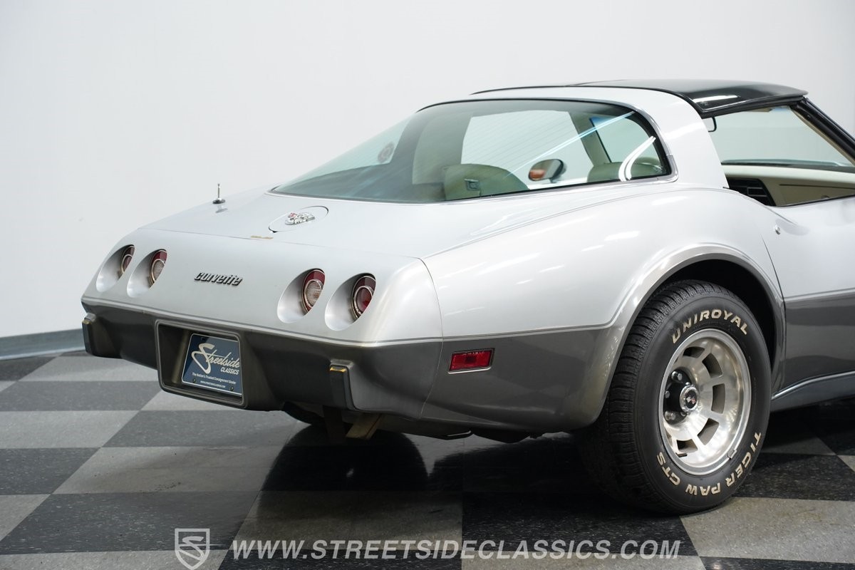 Chevrolet-Corvette-1978-Coupe-24