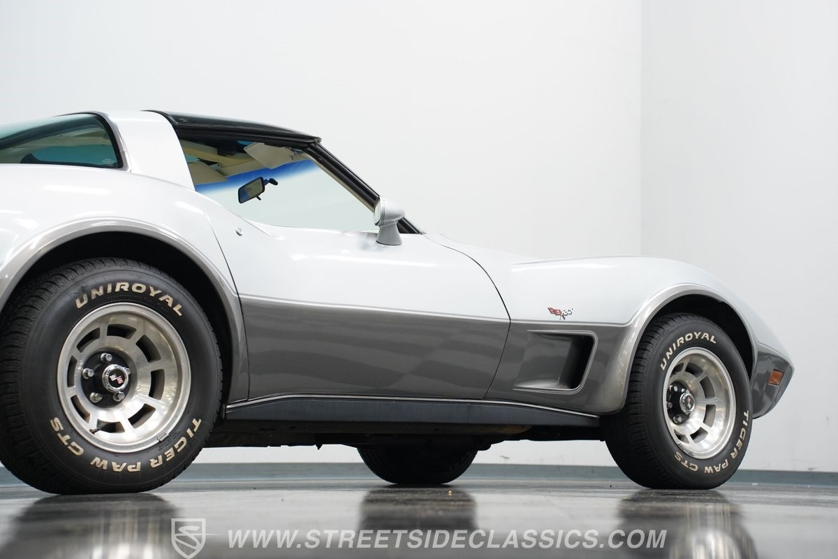 Chevrolet-Corvette-1978-Coupe-26
