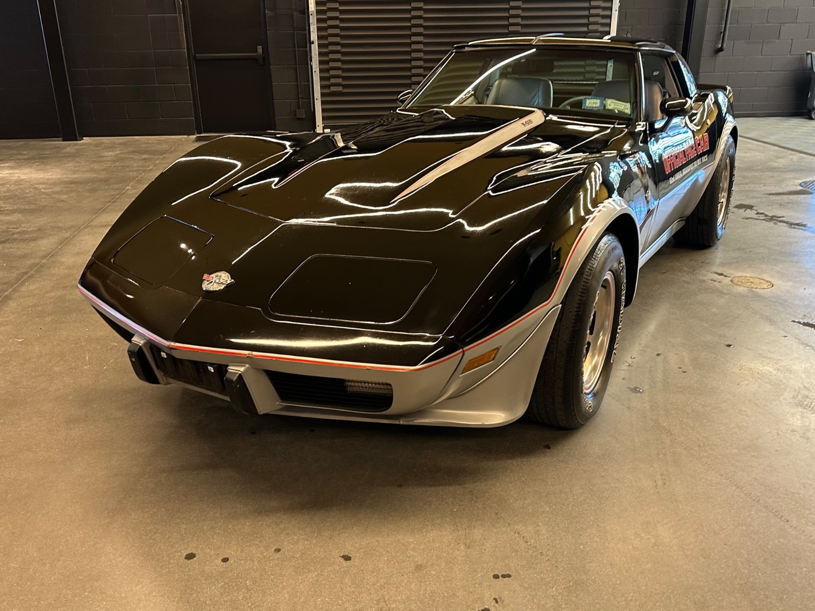 Chevrolet-Corvette-1978-Coupe-3