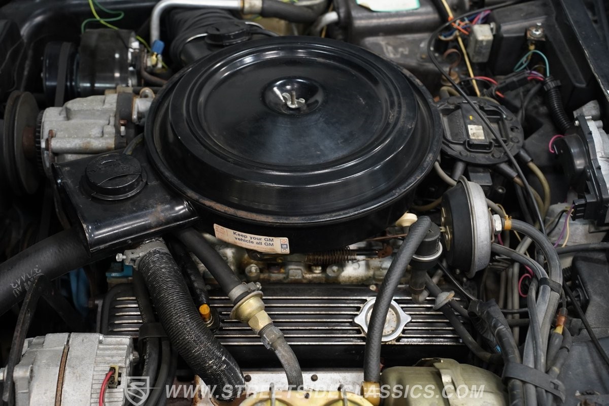 Chevrolet-Corvette-1978-Coupe-32