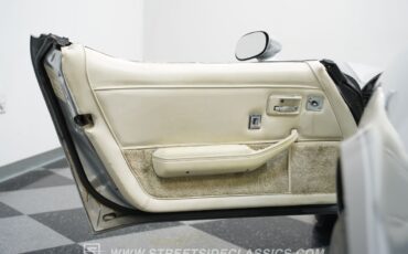 Chevrolet-Corvette-1978-Coupe-35