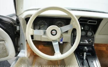 Chevrolet-Corvette-1978-Coupe-37