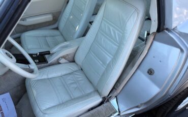 Chevrolet-Corvette-1978-Coupe-37