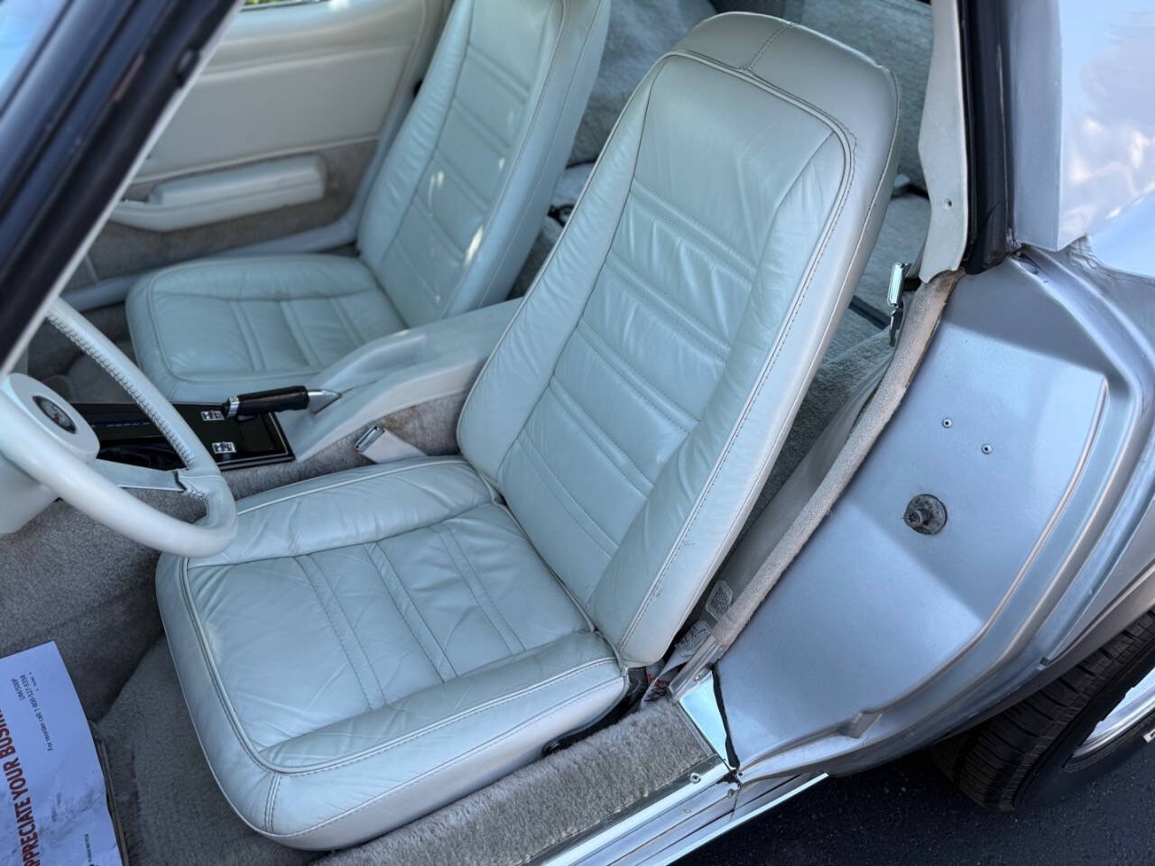 Chevrolet-Corvette-1978-Coupe-37