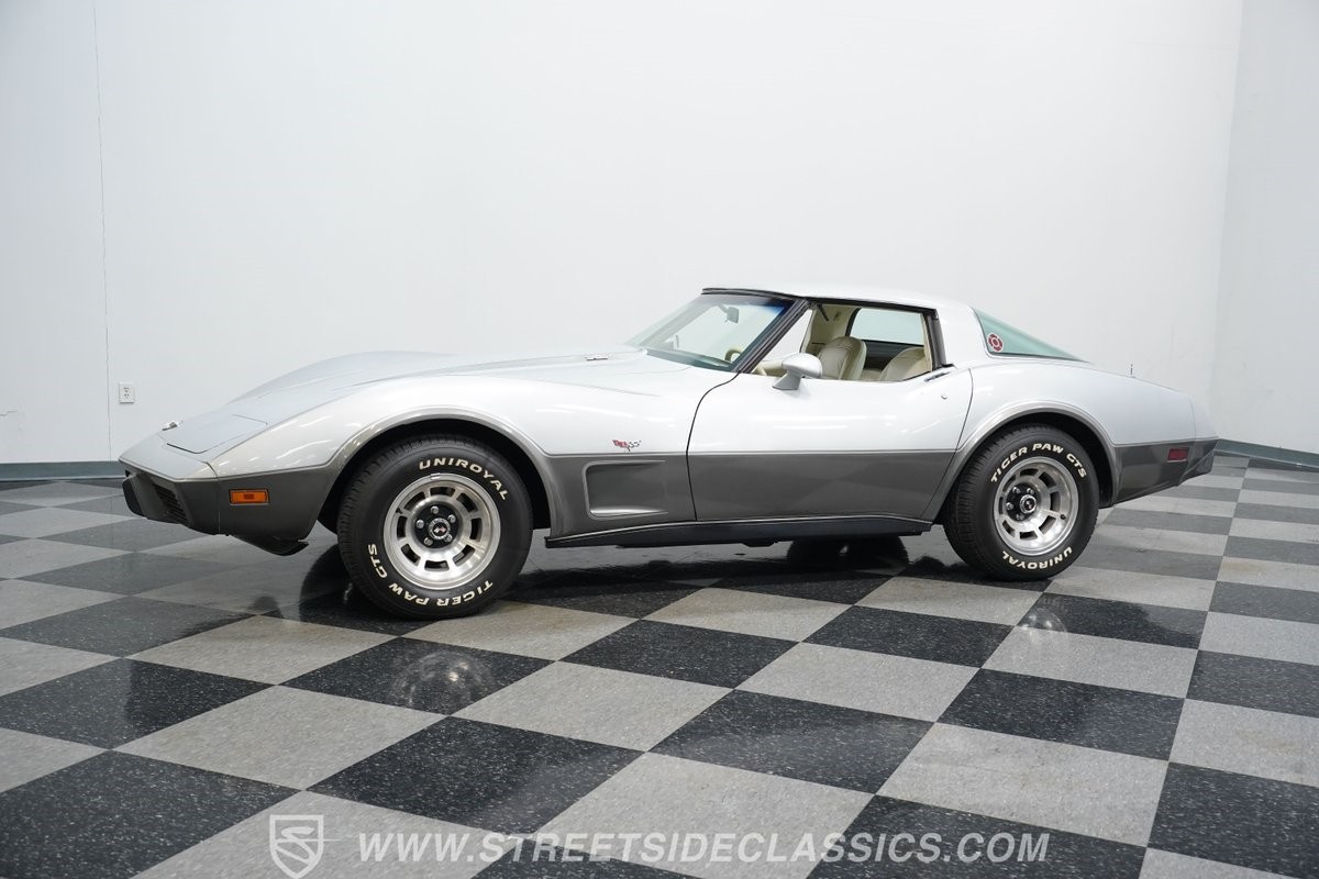 Chevrolet-Corvette-1978-Coupe-6