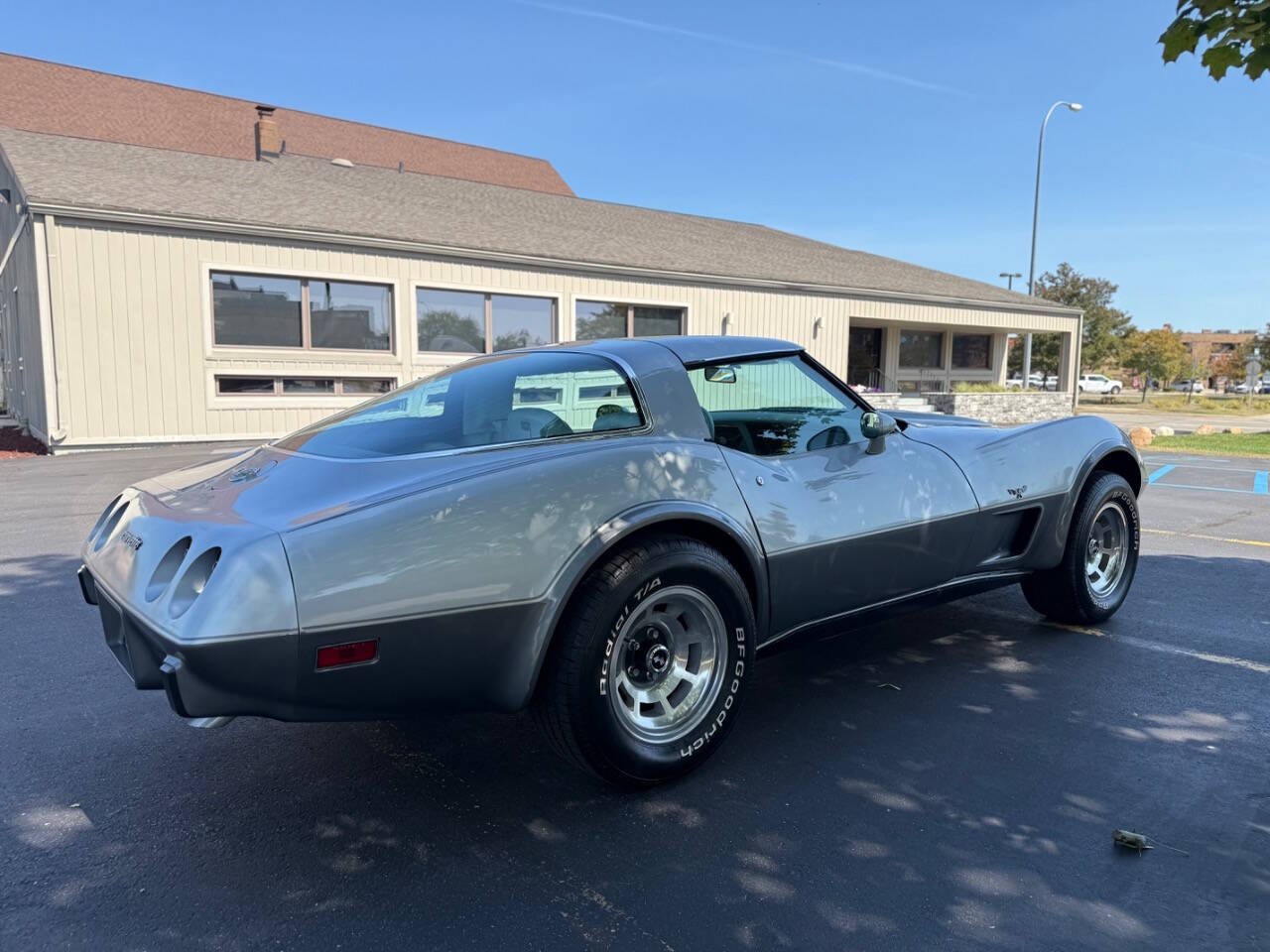Chevrolet-Corvette-1978-Coupe-7