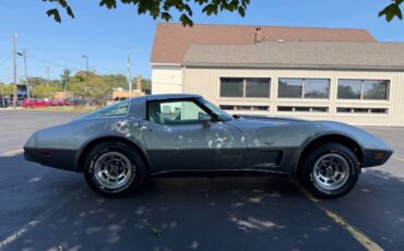 Chevrolet-Corvette-1978-Coupe-8