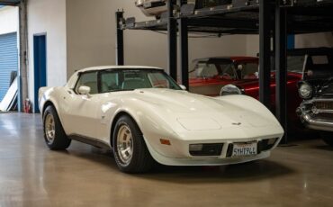 Chevrolet-Corvette-1979-2-Door-Coupe-10