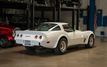 Chevrolet-Corvette-1979-2-Door-Coupe-24