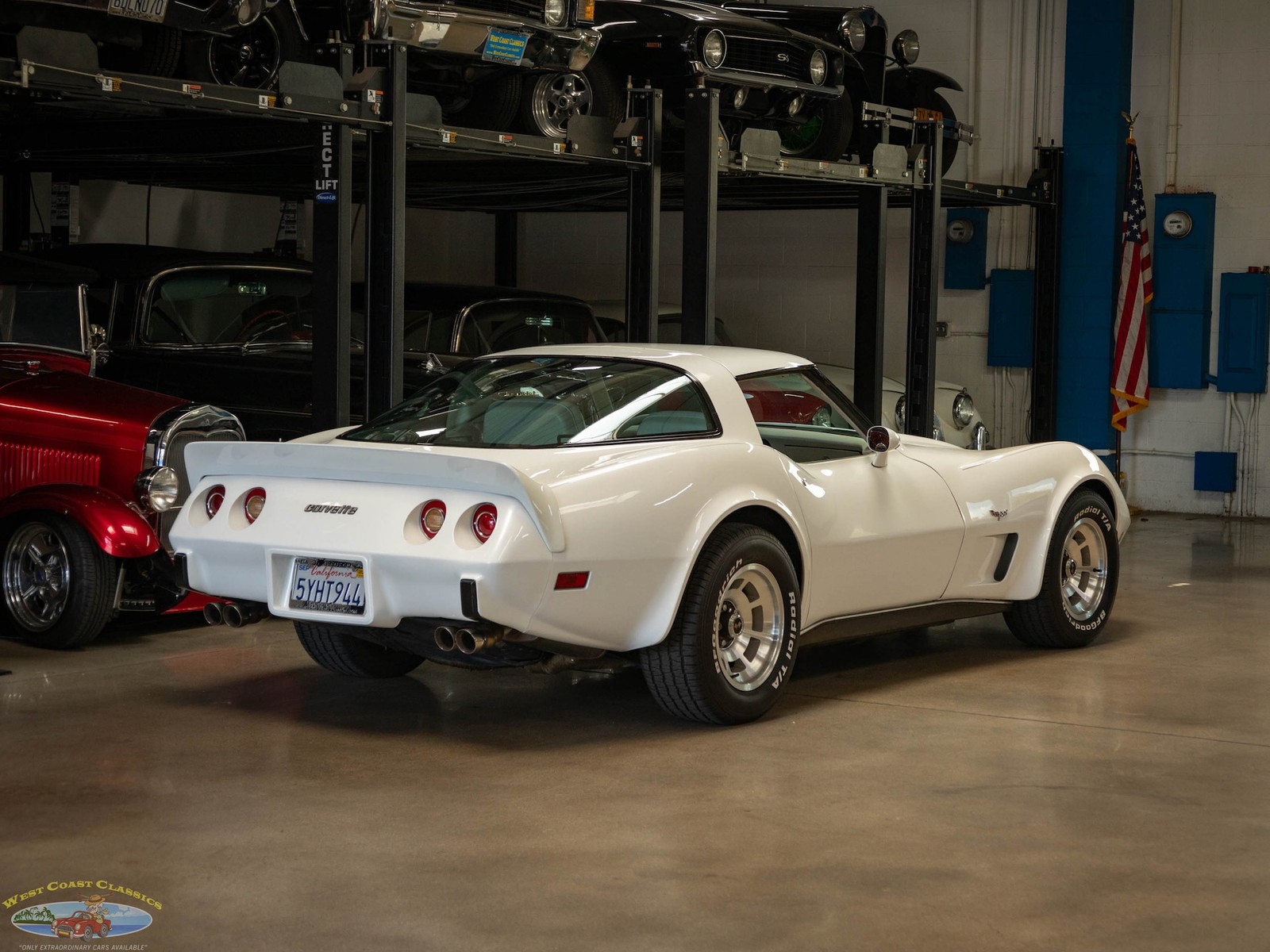 Chevrolet-Corvette-1979-2-Door-Coupe-24