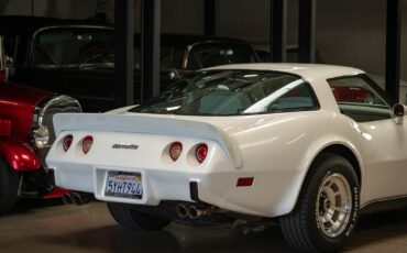 Chevrolet-Corvette-1979-2-Door-Coupe-25