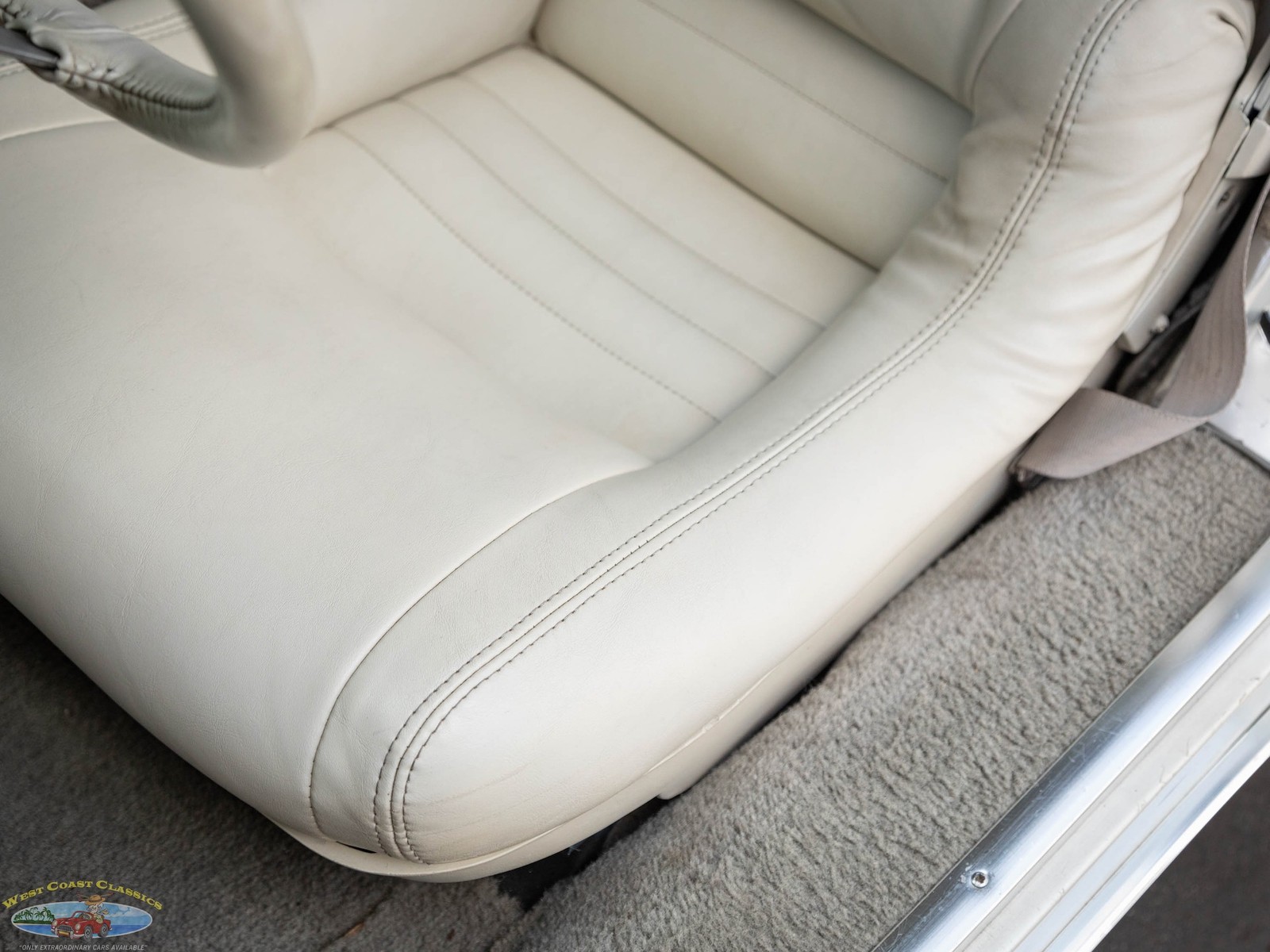 Chevrolet-Corvette-1979-2-Door-Coupe-28