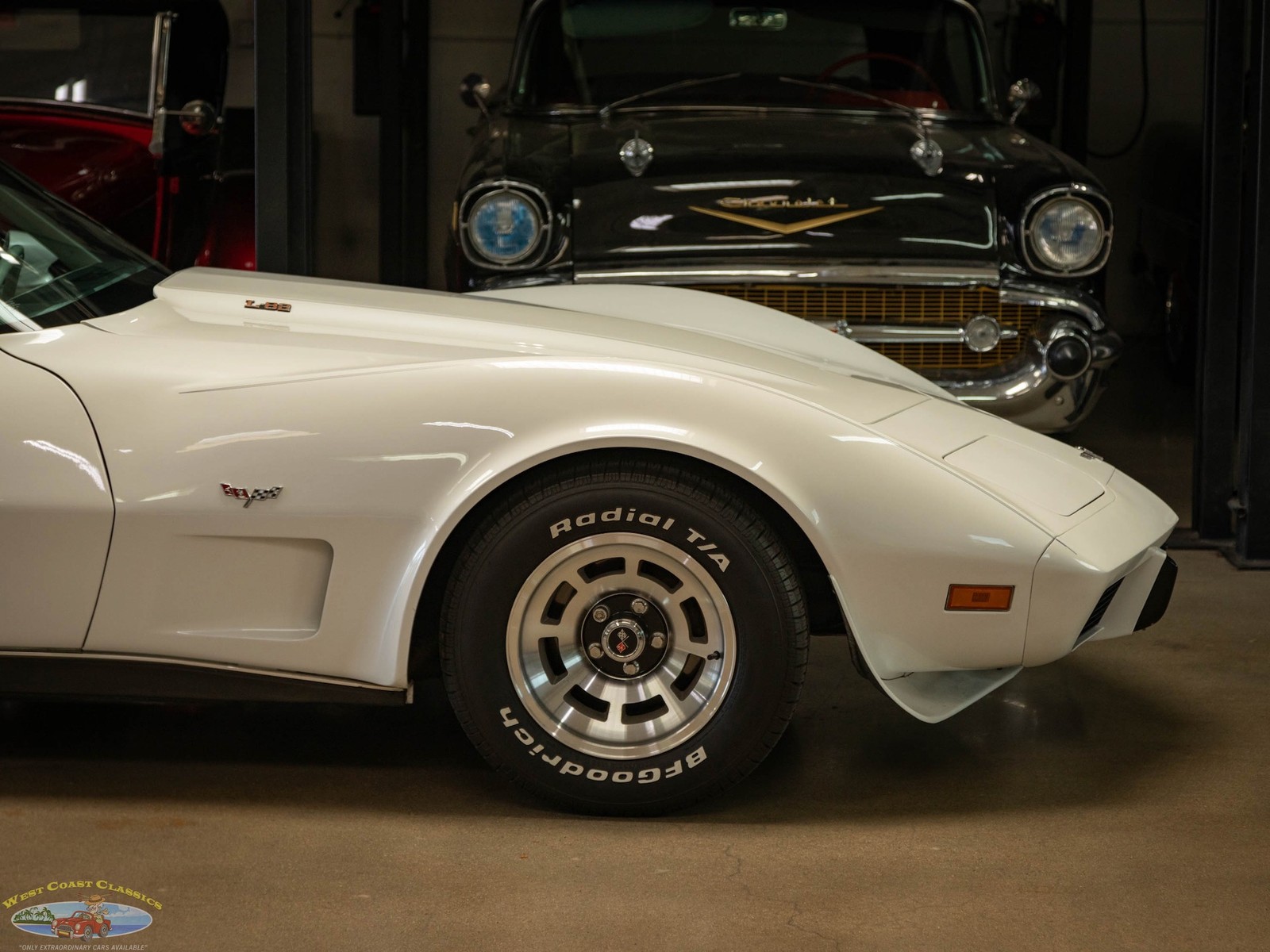 Chevrolet-Corvette-1979-2-Door-Coupe-3