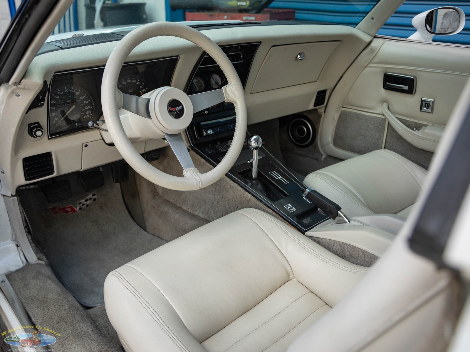 Chevrolet-Corvette-1979-2-Door-Coupe-33