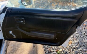 Chevrolet-Corvette-1979-38