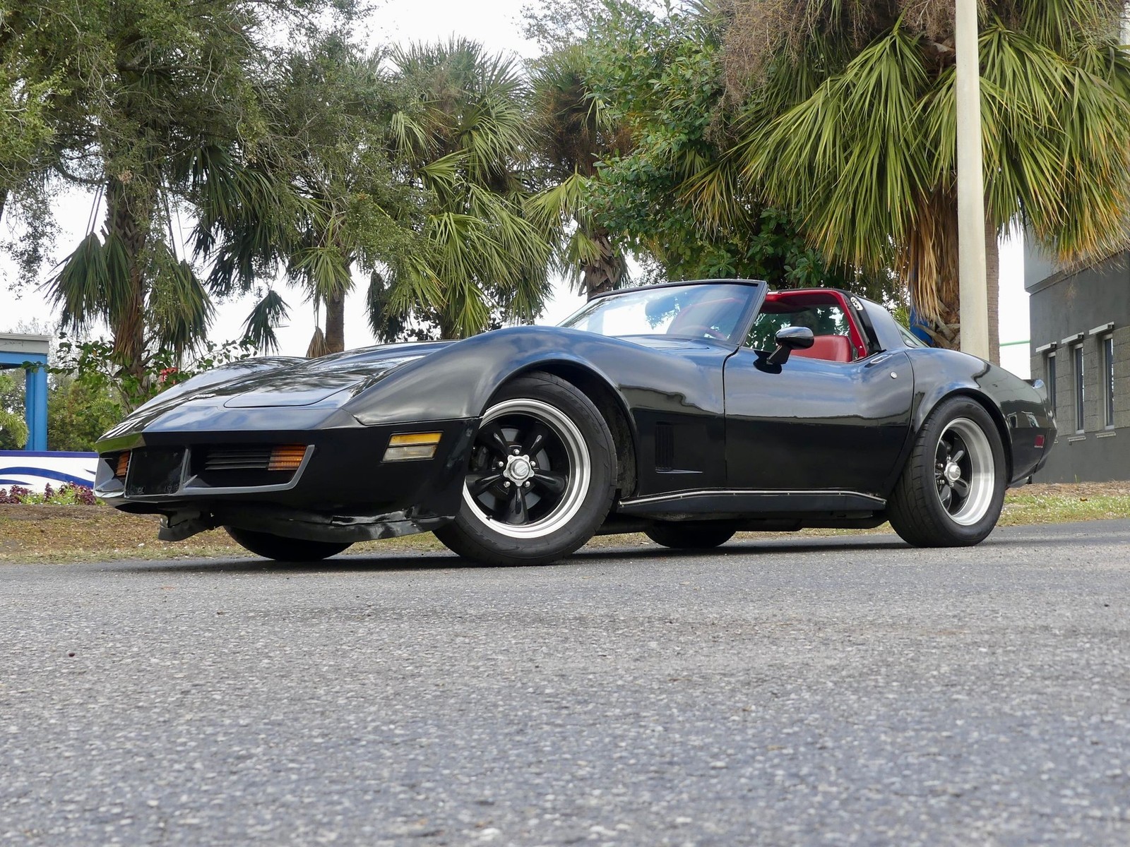 Chevrolet-Corvette-1979-Coupe-10