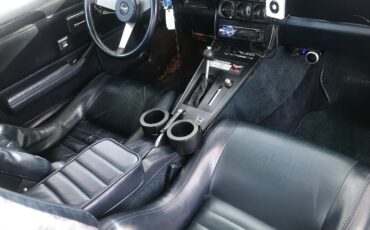 Chevrolet-Corvette-1979-Coupe-12