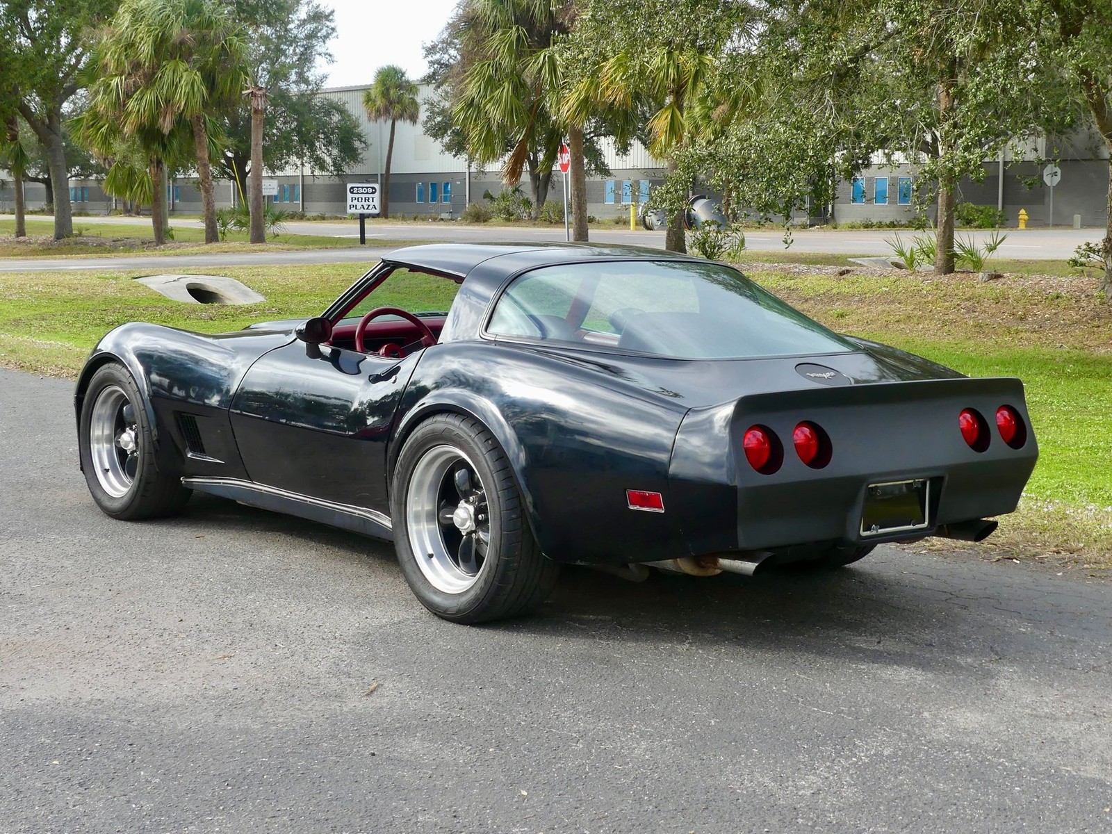Chevrolet-Corvette-1979-Coupe-16