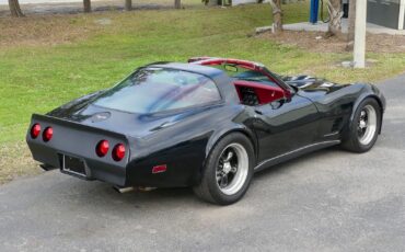 Chevrolet-Corvette-1979-Coupe-23