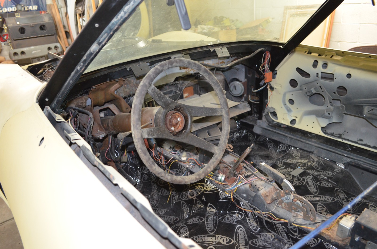 Chevrolet-Corvette-1979-Coupe-4