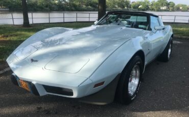 Chevrolet-Corvette-1979-Coupe