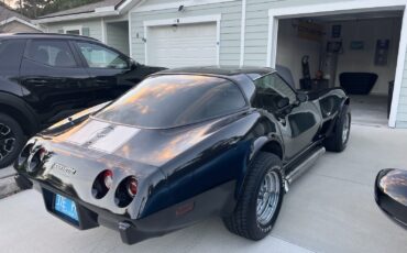 Chevrolet-Corvette-1979-Coupe-8