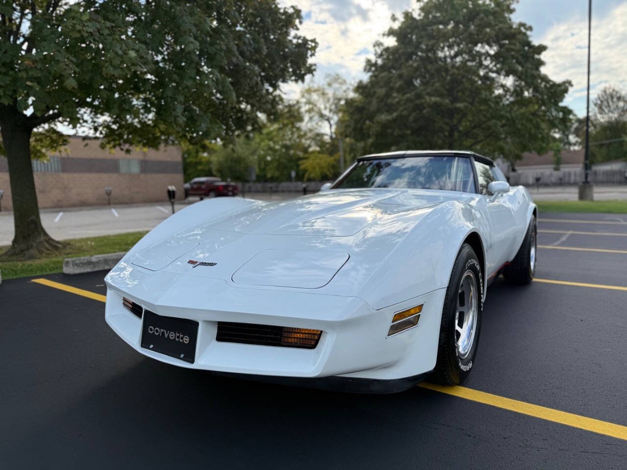 Chevrolet-Corvette-1980-Coupe-2