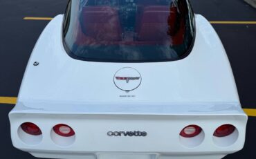 Chevrolet-Corvette-1980-Coupe-22