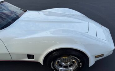 Chevrolet-Corvette-1980-Coupe-28