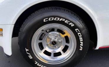 Chevrolet-Corvette-1980-Coupe-32
