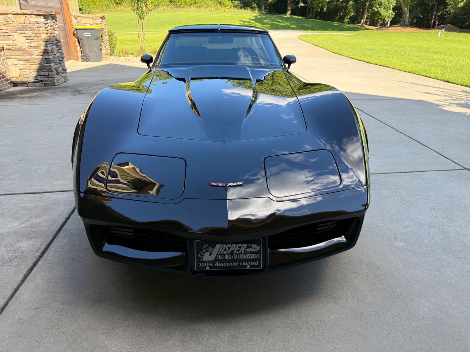 Chevrolet-Corvette-1981-Coupe-1