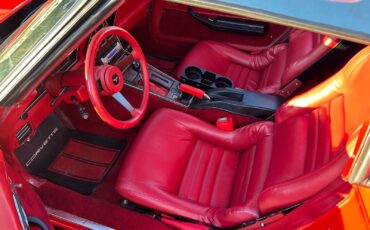 Chevrolet-Corvette-1981-Coupe-11