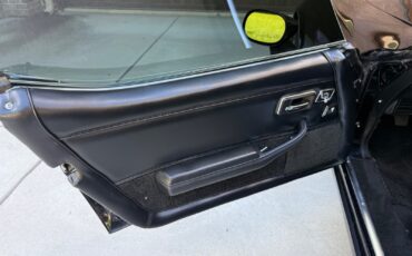 Chevrolet-Corvette-1981-Coupe-20