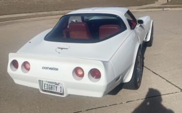 Chevrolet-Corvette-1981-Coupe-5