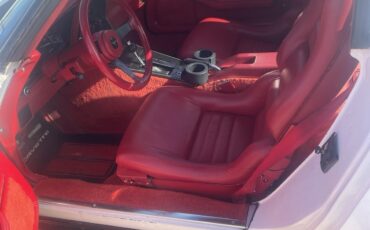 Chevrolet-Corvette-1981-Coupe-6