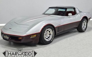 Chevrolet-Corvette-1982-Coupe-1