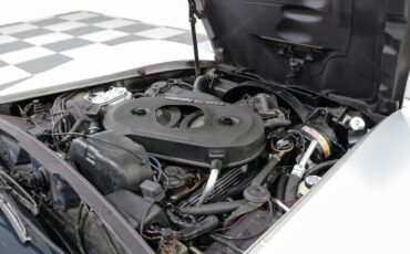 Chevrolet-Corvette-1982-Coupe-12