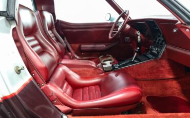 Chevrolet-Corvette-1982-Coupe-18