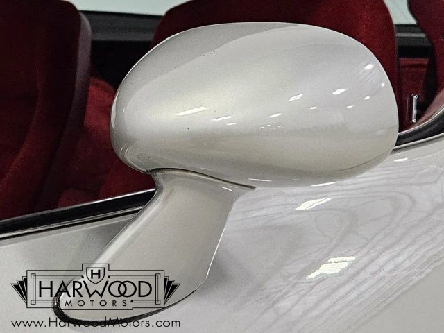 Chevrolet-Corvette-1982-Coupe-19