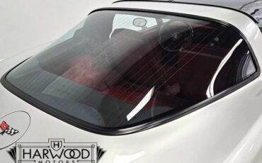 Chevrolet-Corvette-1982-Coupe-27