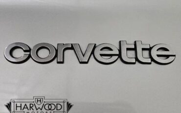 Chevrolet-Corvette-1982-Coupe-31