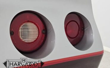 Chevrolet-Corvette-1982-Coupe-32