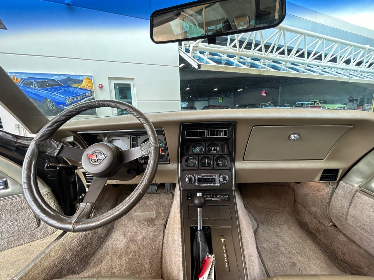 Chevrolet-Corvette-1982-Hatchback-14